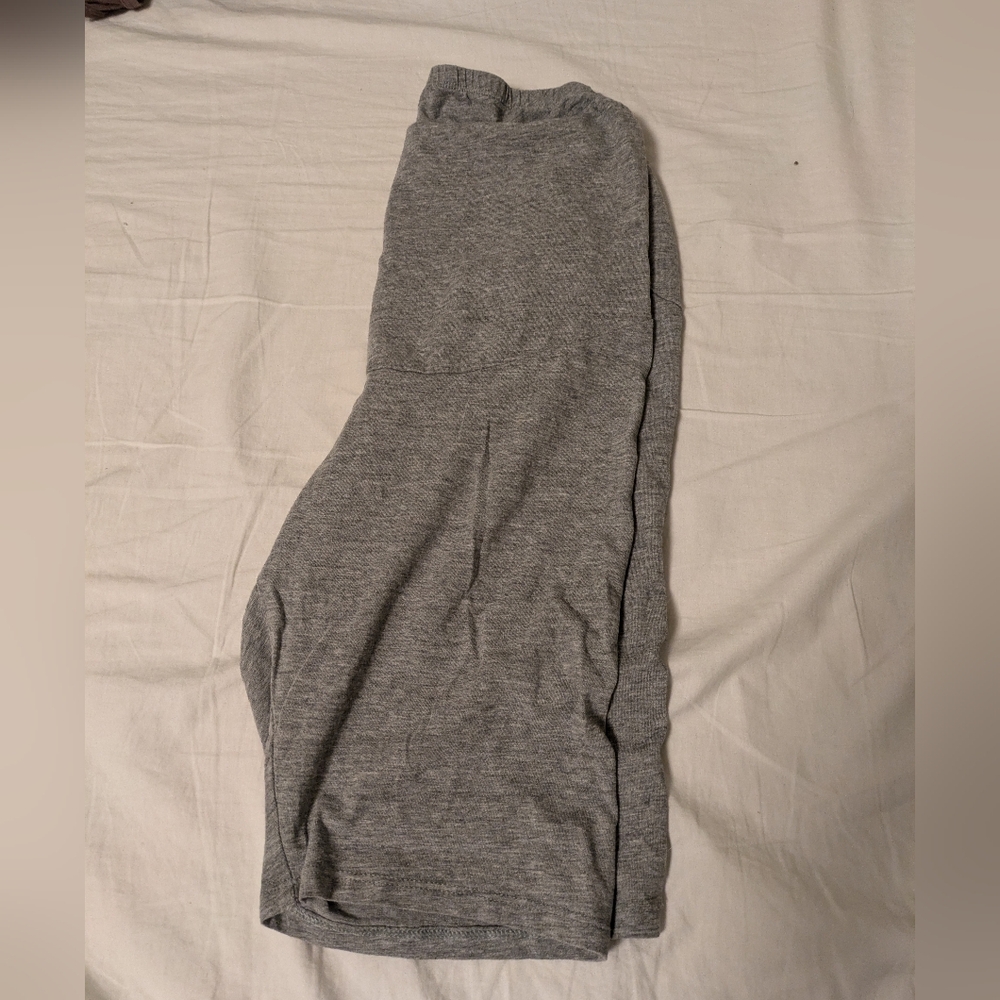 H&M MAMA medium bike shorts gray